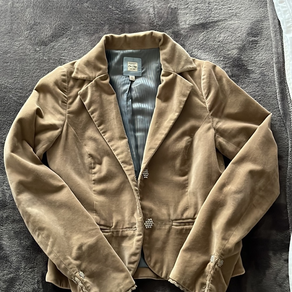 Y2K Gorgeous fawn colored velvet jacket